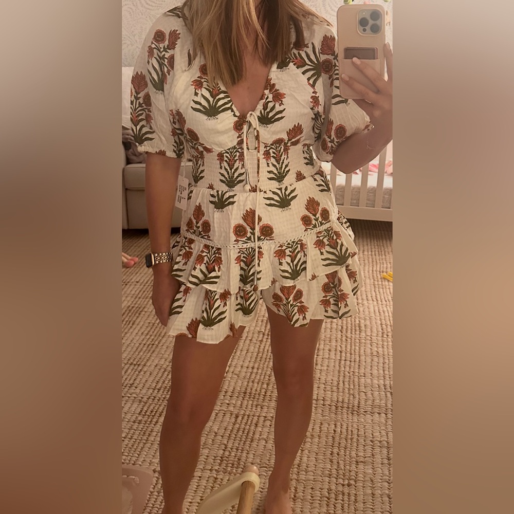 SAYLOR White and Green Skorts with Floral Pattern